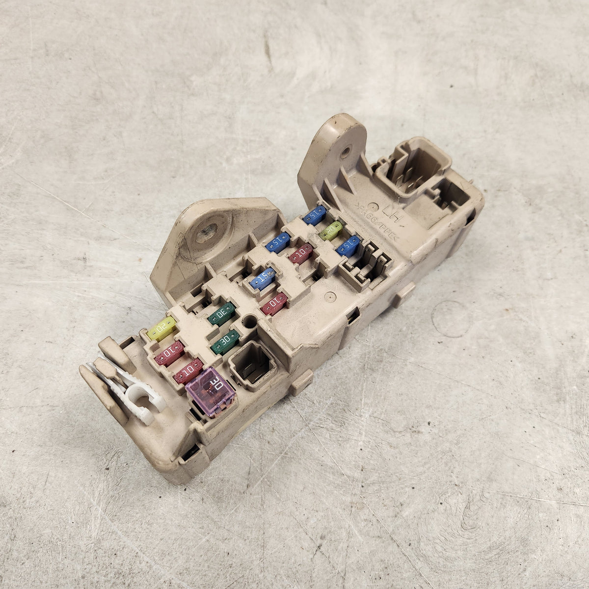 1999-2003 Mazda Protege Interior Cabin Dash Fuse Box Relay Junction Pa – JP  Parts International LTD