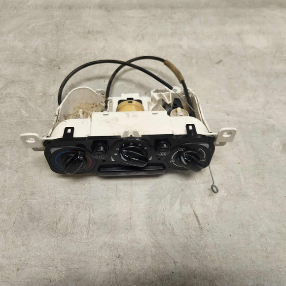 01-03 Mazda Protege Temperature Climate Control HVAC 2001-2003