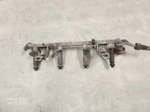 1999-2000 Mazda Protege Fuel Rail 1.6L