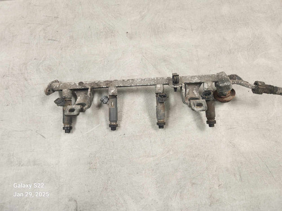 1999-2000 Mazda Protege Fuel Rail 1.6L