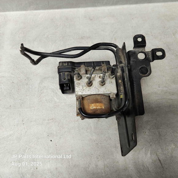 2001-2003 Mazda Protege ABS Pump Module 2.0L B