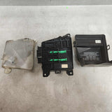 1999-2003 Mazda Protege Engine Fuse Box w/ Main Fuse