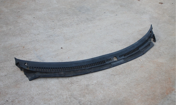 1999-2003 Mazda Protege Protege5 Wiper Cowl