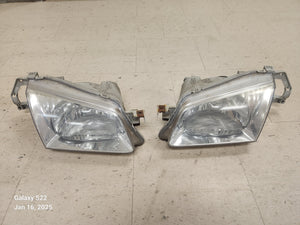 1999-2000 Mazda Protege Headlights Set