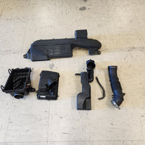 2001-2003 Mazda Protege 2.0L Intake System