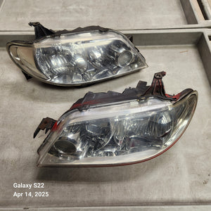 2002-2003 Mazda Protege5 Headlights Set
