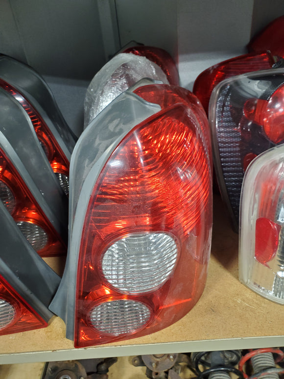 2001-2003 Mazda Protege5 Passenger Side Right Tail Lamp WITH Harness