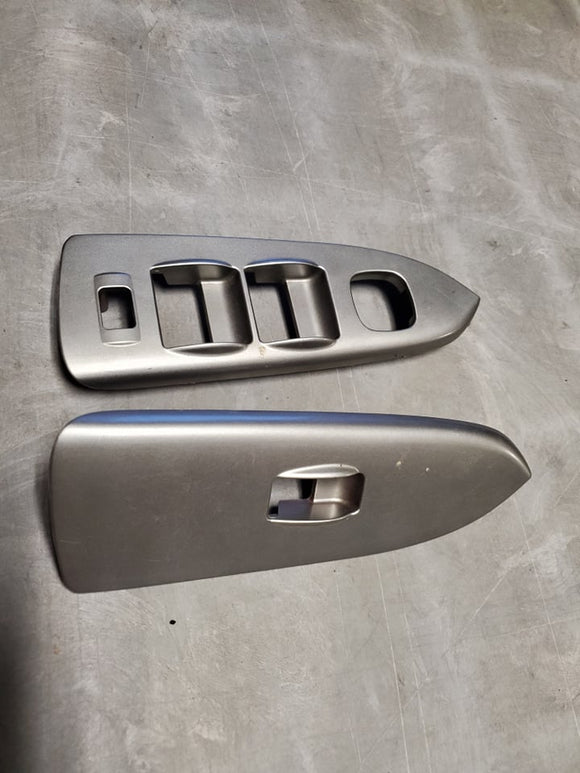 2001-2003 Mazda Protege Window Switch Trim Set